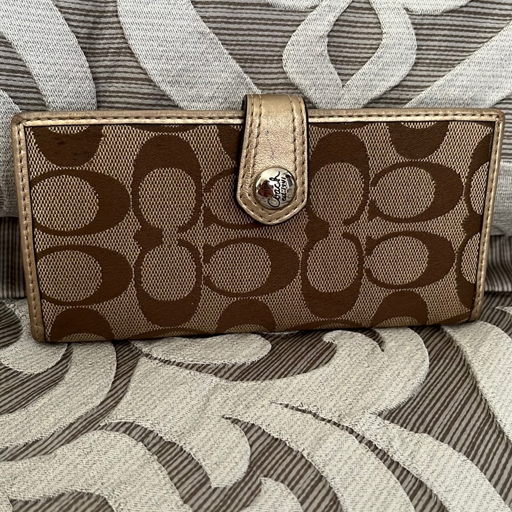 Coach wallet